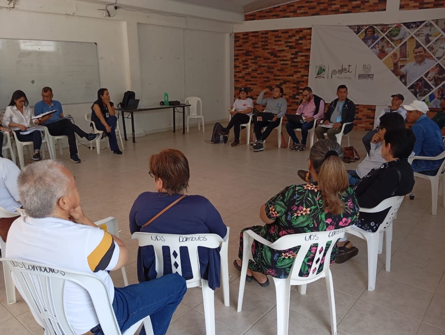 Construyendo Paz con Compromiso y Esperanza.