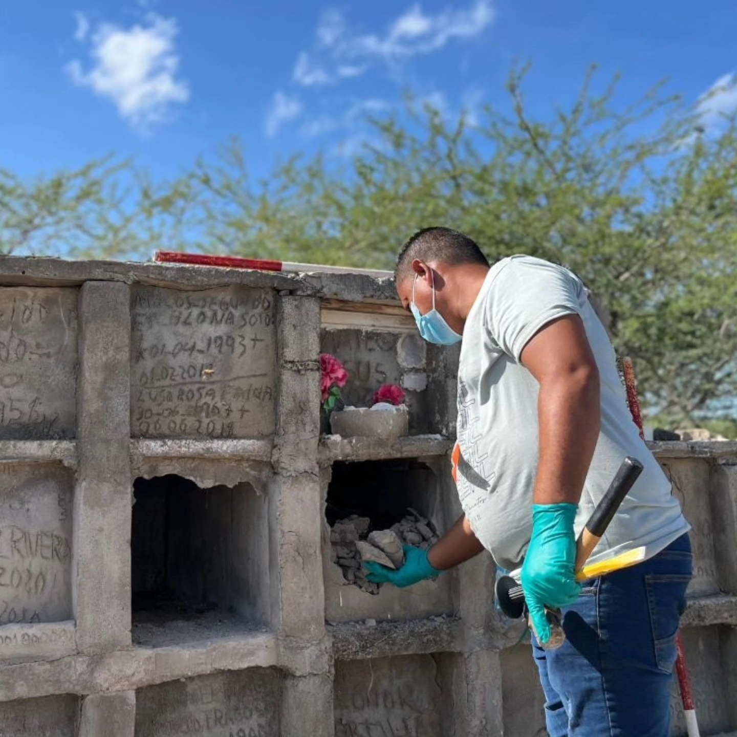 En cementerio de Riohacha, La Guajira, fueron recuperados 25 cuerpos de personas dadas por desaparecidas.